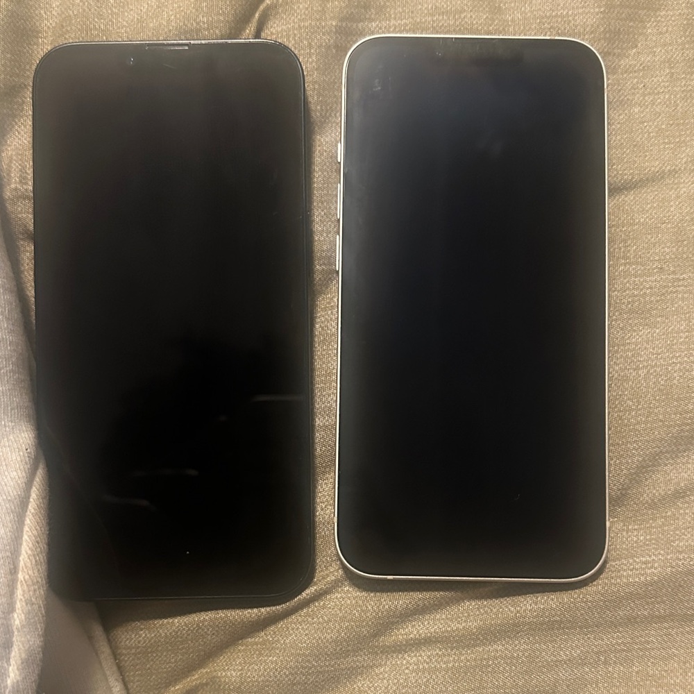 Apple Cell Phones - Black and Silver